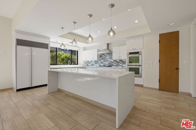 Building Photo - 2408 Venus Dr
