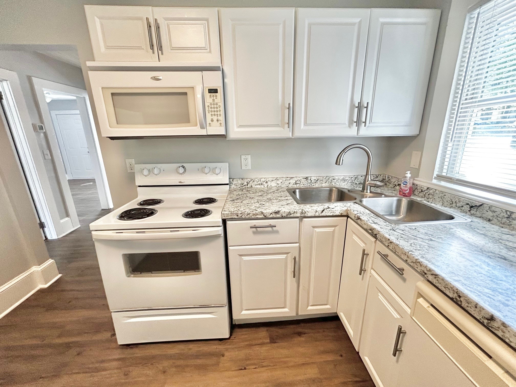 Building Photo - 224 Walker Ave