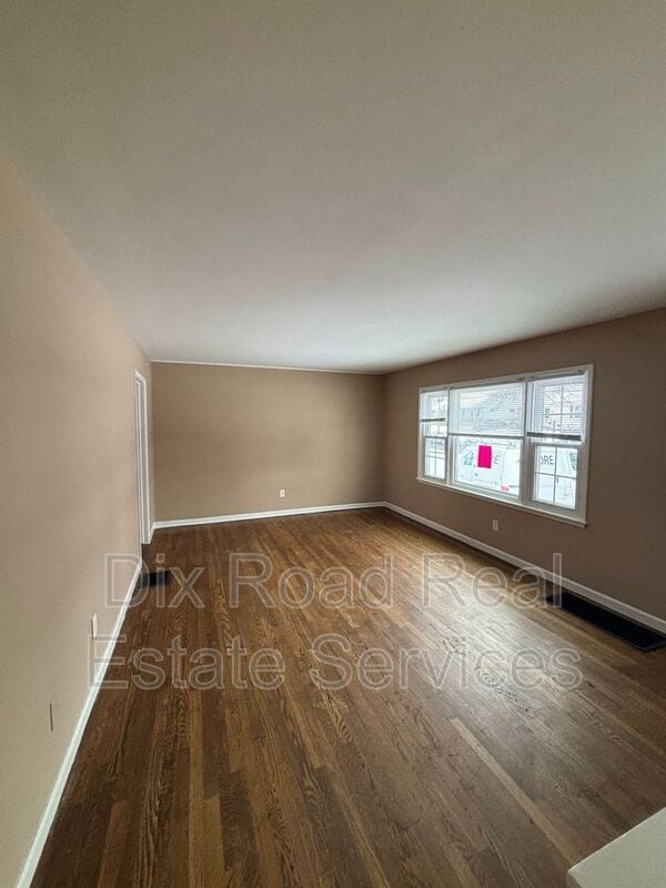 Building Photo - 7822 Eustis Ct