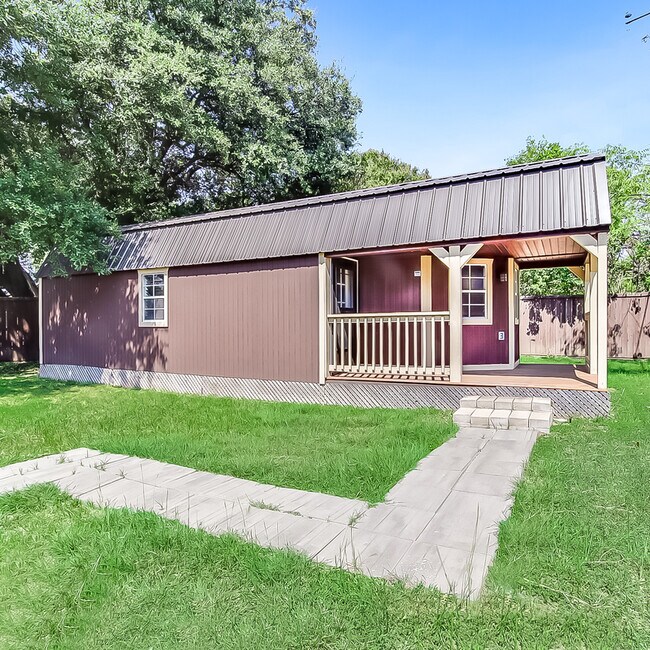 Building Photo - 2417 Clearhaven Ct