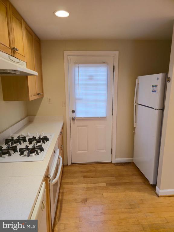 Building Photo - 6717 Greenspring Ave