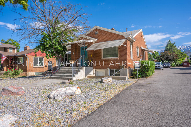 Building Photo - 547 E 400 N