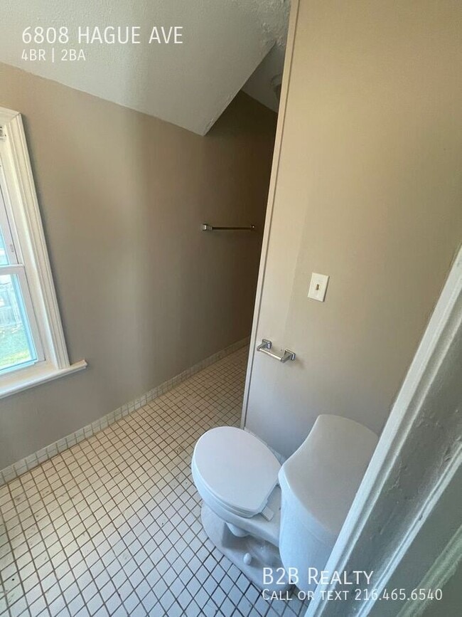 Building Photo - 6808 Hague Ave