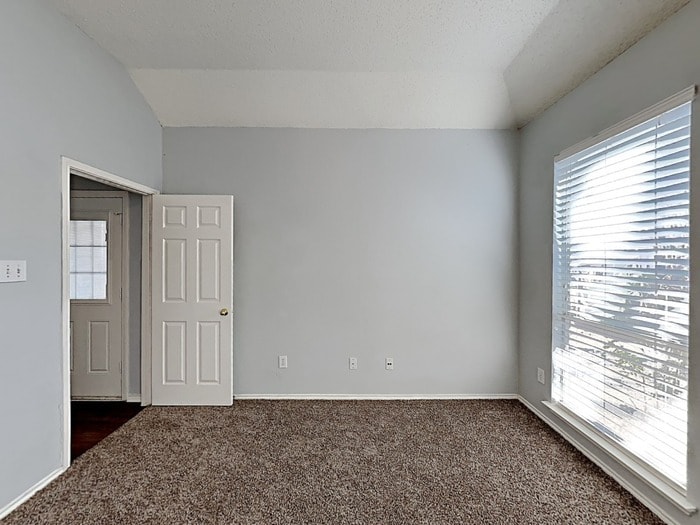 Building Photo - 4890 Lodgepole Ln