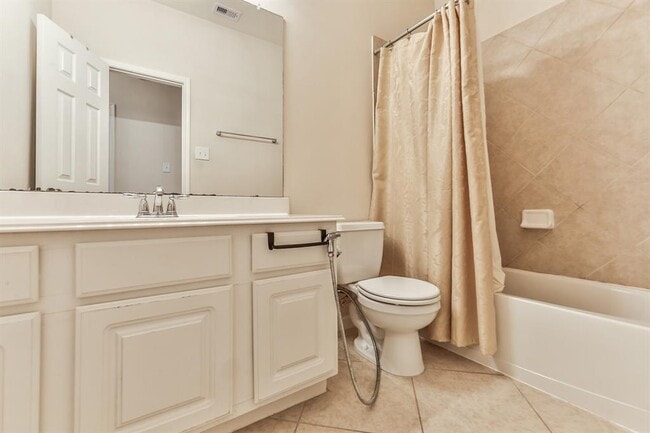 Building Photo - 6511 Lavender Bend Ln