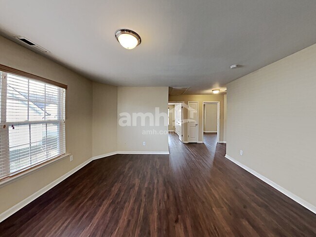 Building Photo - 318 Timber Meadow Lake Dr