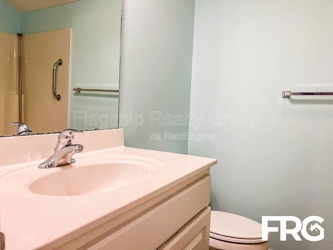 Building Photo - 1310 Thomas Langston Rd