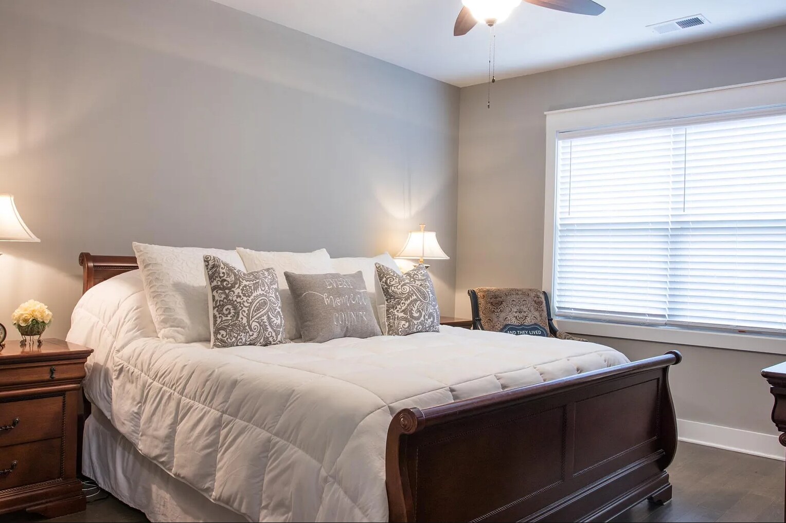 Building Photo - 304 Spring St