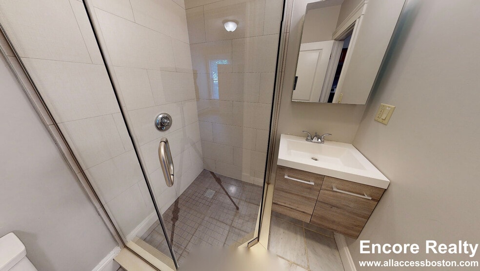 Building Photo - 11 Beacon St