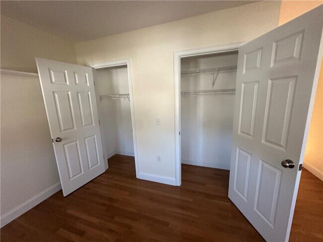 Building Photo - 32 Seafare Ln