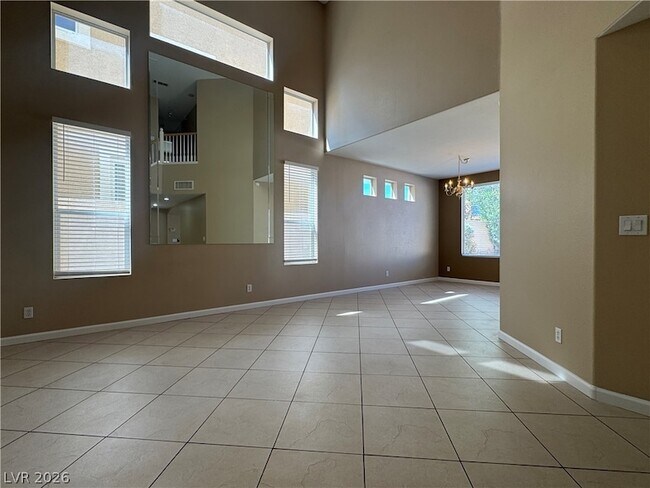 Building Photo - 816 Canterbury Cross Pl