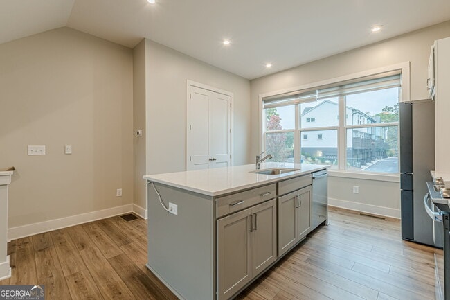 Building Photo - 1391 Cozy Ct. SE