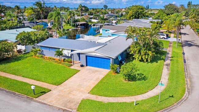 Building Photo - 409 Finch Dr