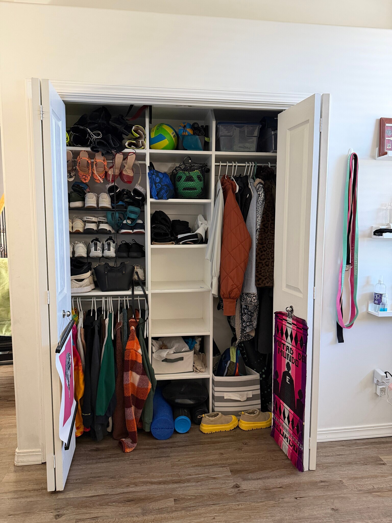 Building Photo - 70 N Main St