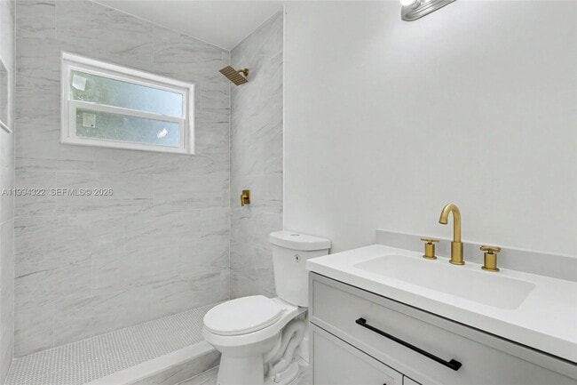 Building Photo - 55 SW 13th St