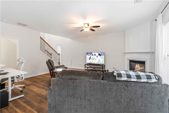 Building Photo - 105 Finchley Dr