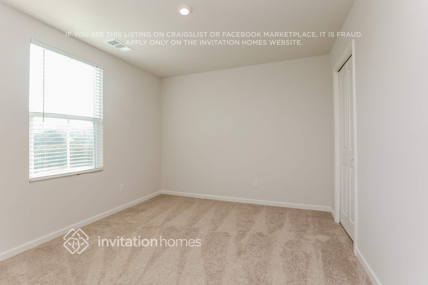 Building Photo - 2408 Solomon Ln