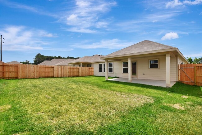 Building Photo - 18214 Sessile Oak Dr