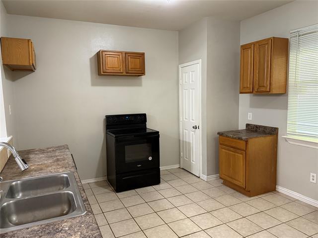 Building Photo - 1823 Smoke Tree Ln