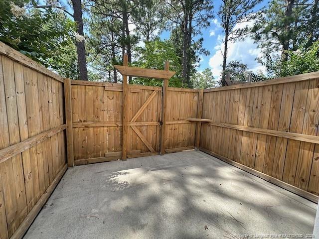 Building Photo - 2652 Middle Br Bnd