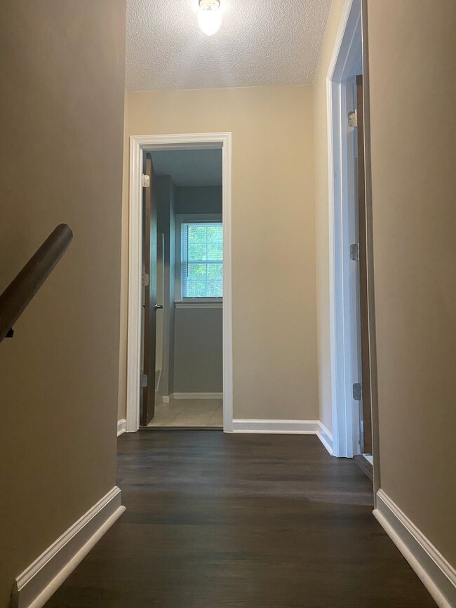 Building Photo - Charming 3 bed 2 bath Cape Cod for rent