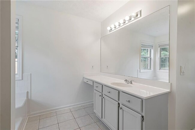 Building Photo - 2775 Ivy Mill Dr