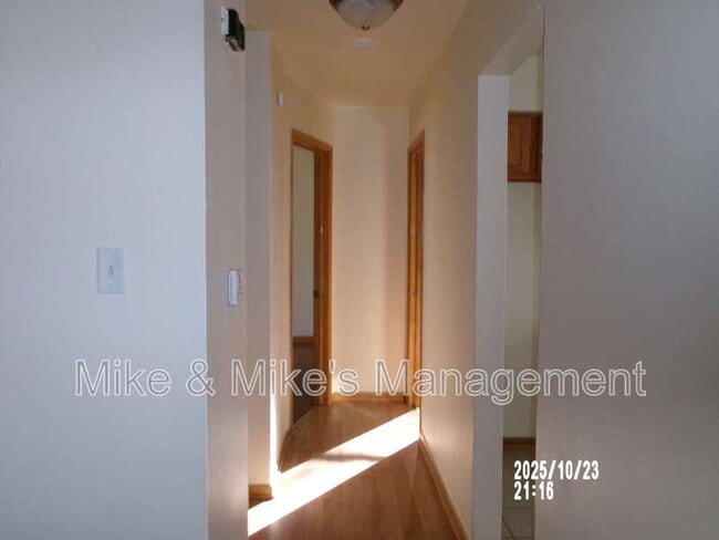 Building Photo - 4926 N 54th St