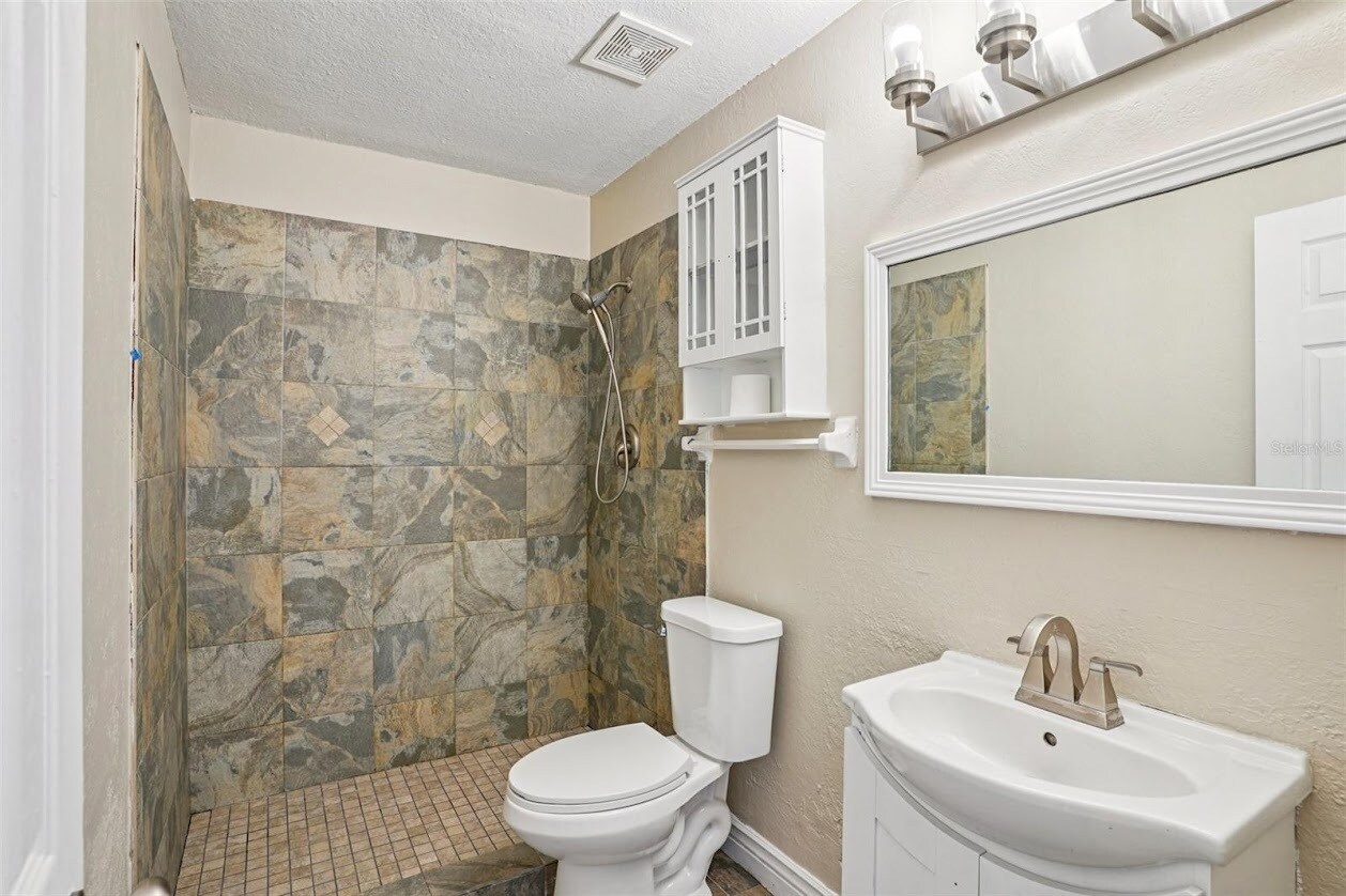 Building Photo - 119 Georgetown Dr