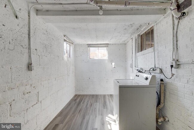 Building Photo - 1889 Alabama Ave SE