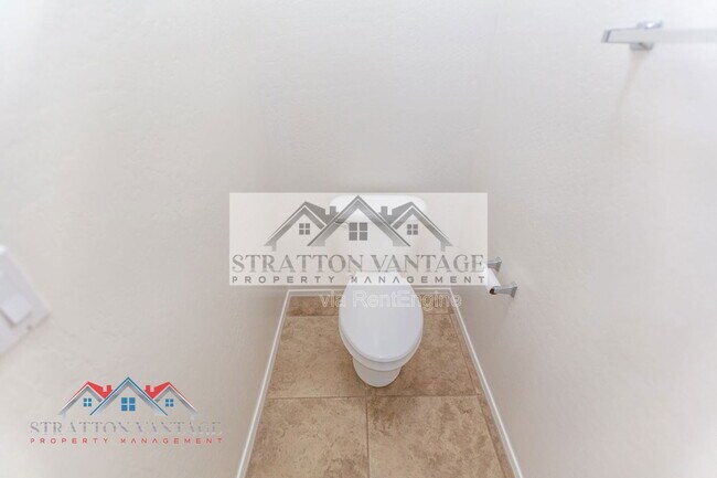 Building Photo - 11527 East Starkey Avenue