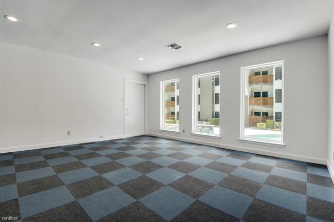 Building Photo - 2 br, 1 bath  - Valencia at Medical