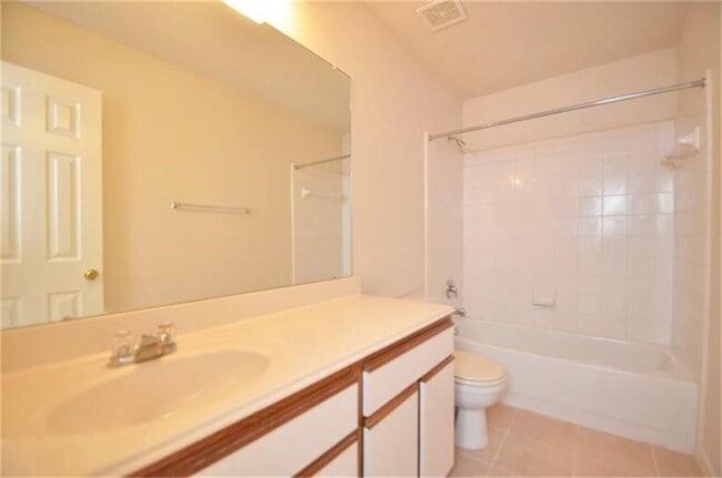 Building Photo - 19607 Swan Valley Dr