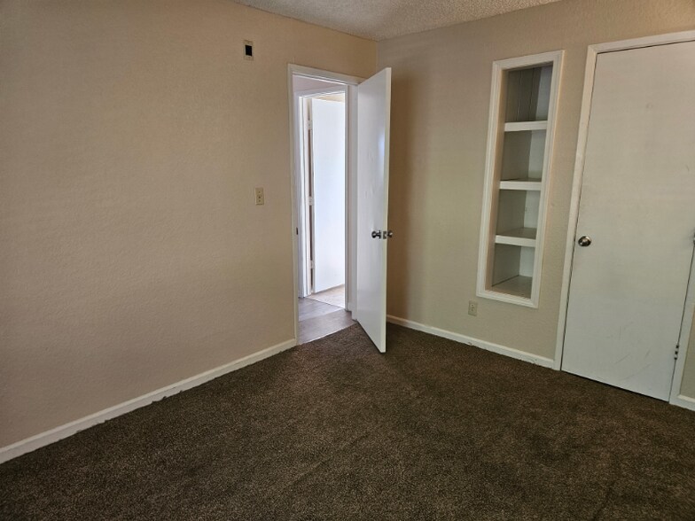 Building Photo - 3952 Clear Acre Ln