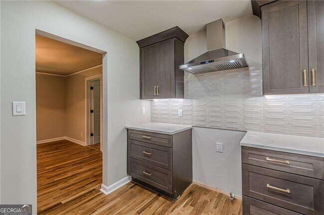 Building Photo - 1624 Dodson Dr SW