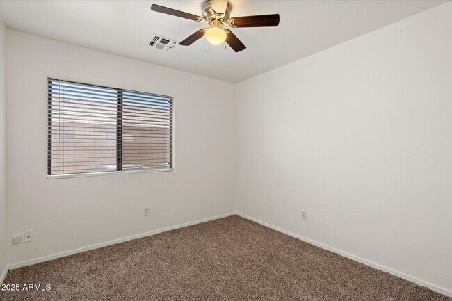 Building Photo - 15848 W Woodlands Ave