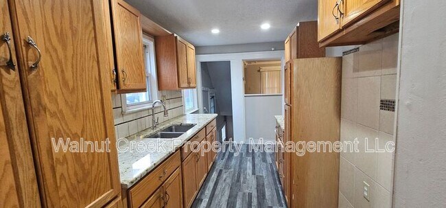 Building Photo - 1205 E 172nd St