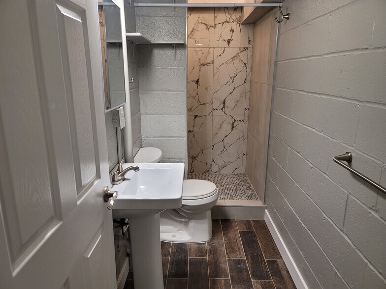 Second bath - 329 1/2 S Hocker Ave