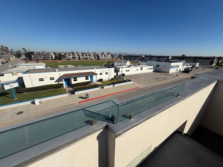 Building Photo - 116 W Channel Islands Blvd