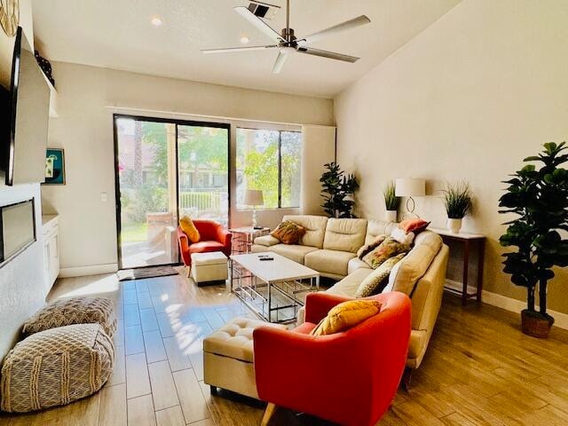 Building Photo - 42320 Sari Ct