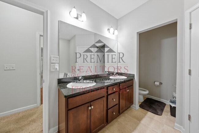 Building Photo - 5116 Magazine Ln