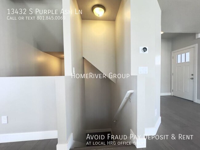 Building Photo - Beautiful Town Home For Rent!!