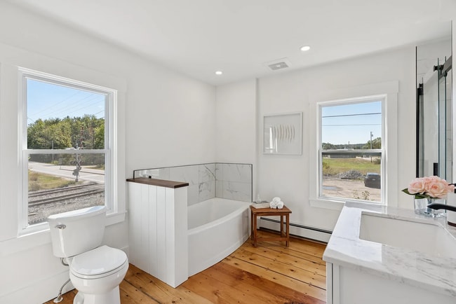 Building Photo - Modern Comfort Meets Country Charm in Cumberland