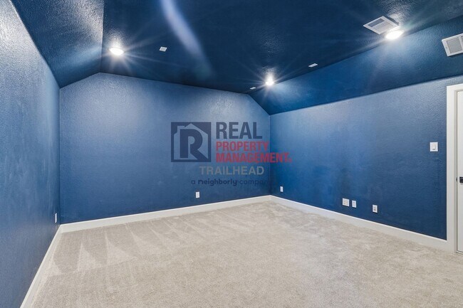 Building Photo - 1617 Purple Thistle Ln