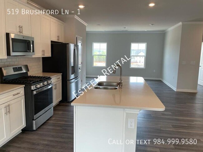 Building Photo - 519 Brushford Ln