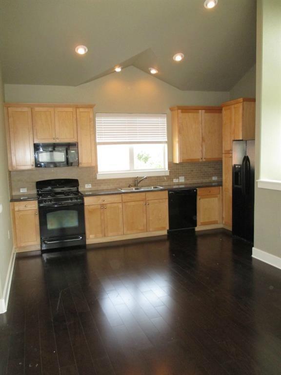 Building Photo - 1601 Miriam Ave