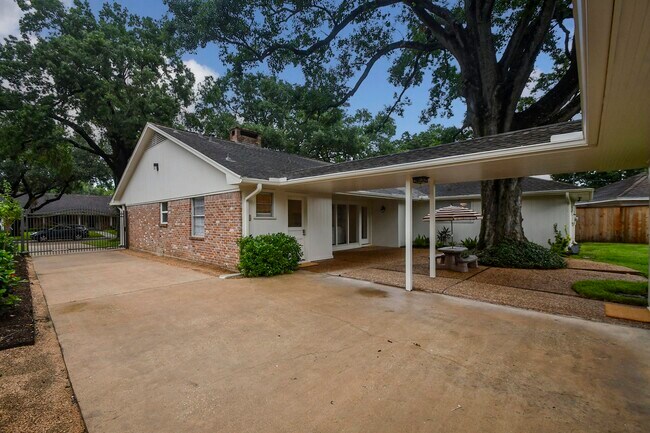 Building Photo - 10035 Ella Lee Ln