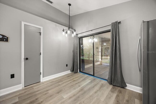 Building Photo - 11731 Cuxham Dr