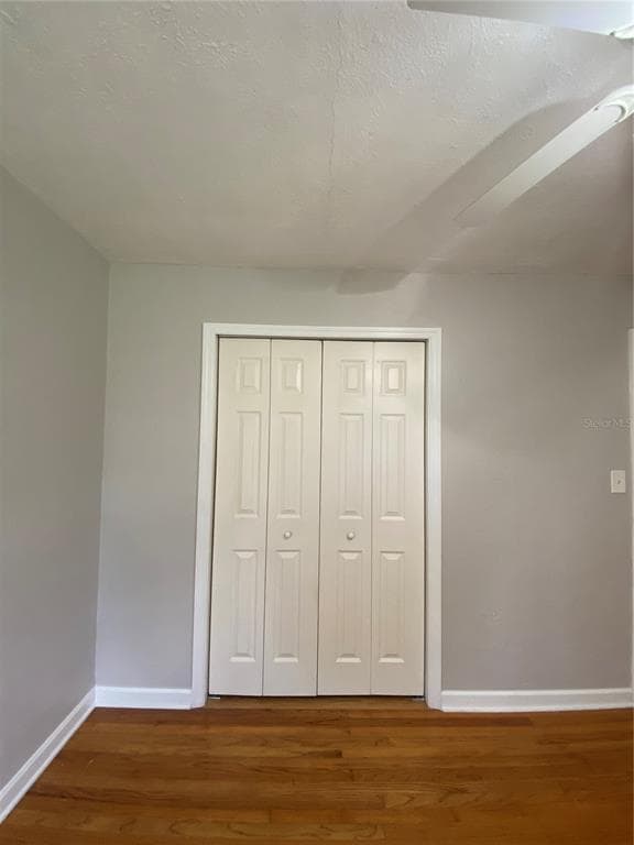 Building Photo - 1044 N Bumby Ave