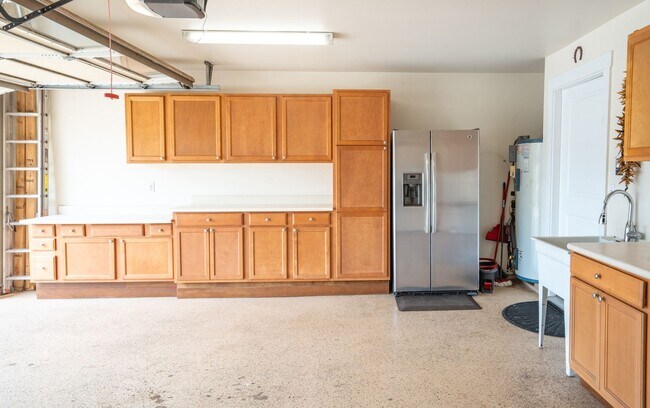 Building Photo - Waikapu Gardens 4 Bed/3 Bath, Beautiful Ho...