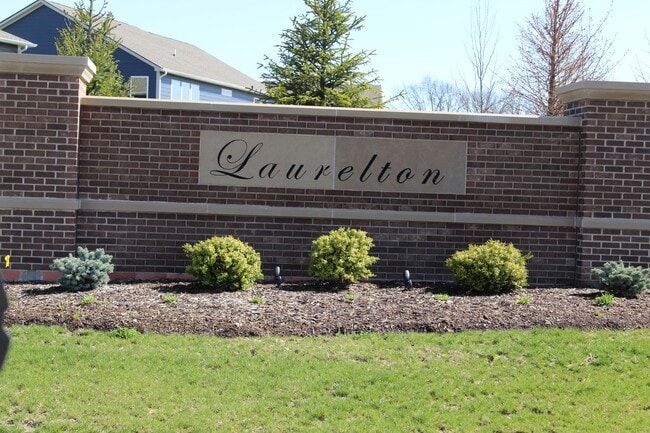 Building Photo - Beautiful Newer 5 BR Home in Brownsburg!